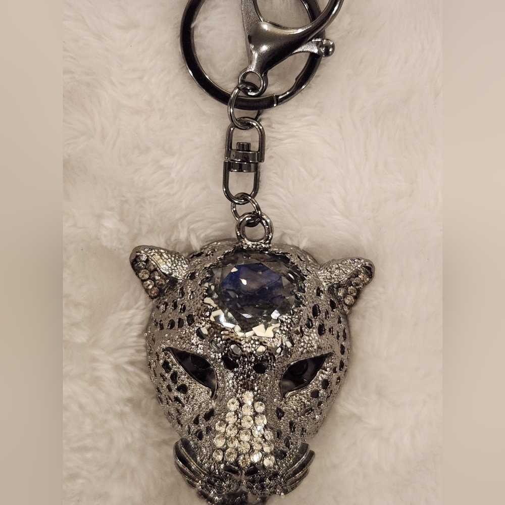 Silver Rhinestone Leopard Keychain Bag Charm - Picture 2 of 6